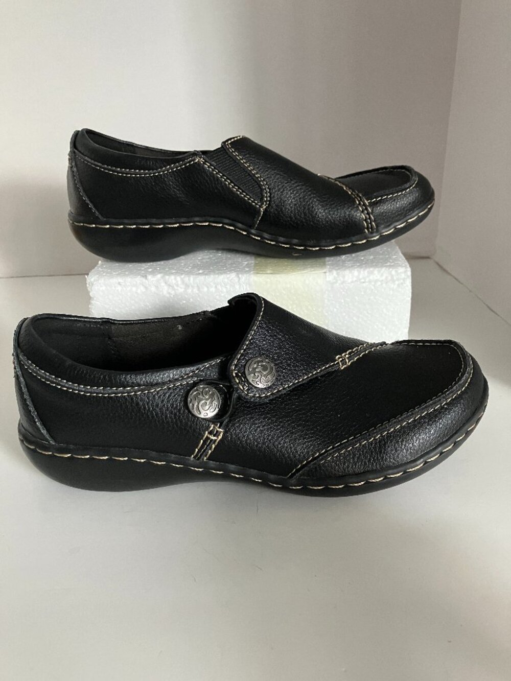 Clarks Collection Shoe Loafer Women Size 5 Black Leather Slip On Comfort.
